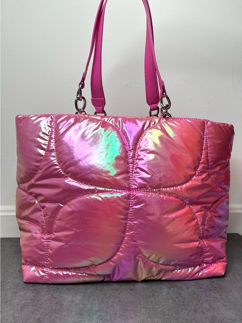 Paris Hilton Iridescent Pink Puffer Tote Bag - Picture 2 of 7
